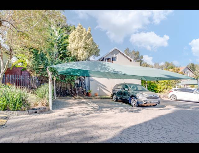 2 BEDROOM SECTIONAL TITLE FOR SALE IN DOUGLASDALE